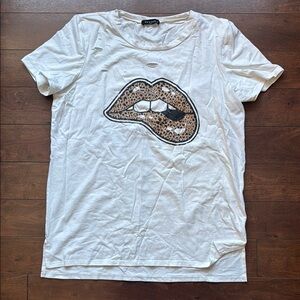 White T-Shirt with Leopard Print Lips Graphic